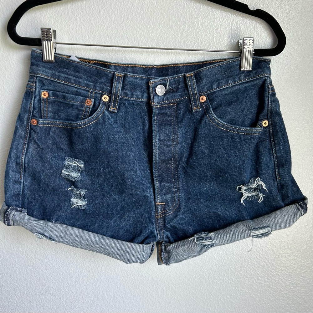 Levi’s Cut Off Shorts